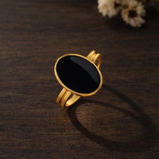 Oval Black Onyx Ring, Minimalist Vintage Style, Elegant Women's Jewelry