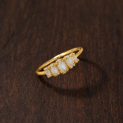 Vintage White Crystal Ring – Gold Tone Elegant Wedding Band, Minimalist Engagement Jewelry